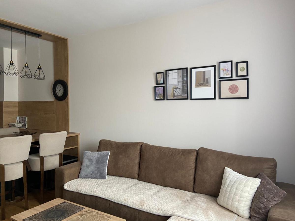 Porodicni Apartment *